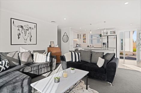 Photo of property in 20 Toi Place, Papamoa, 3118