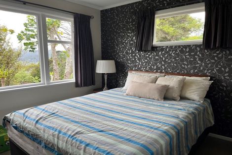 Photo of property in 106 Normandale Road, Normandale, Lower Hutt, 5010