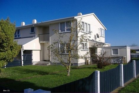 Photo of property in 409-419 Lowe Street, Camberley, Hastings, 4120