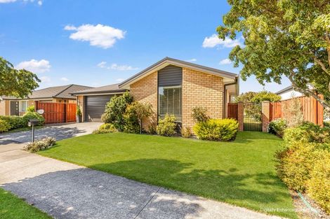 Photo of property in 18 Lansdowne Way, Rolleston, 7615