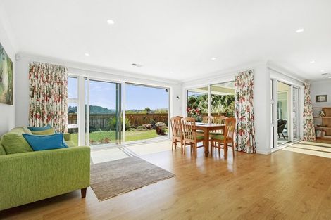Photo of property in 206 Navigation Drive, Whitby, Porirua, 5024