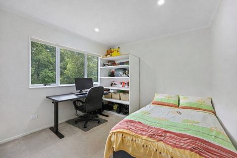 Photo of property in 85c Lake Panorama Drive, Henderson Valley, Auckland, 0614