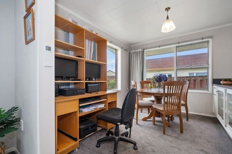 Photo of property in 61 Queen Street, Te Puke, 3119
