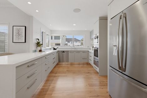 Photo of property in 19 Beach Road, Otumoetai, Tauranga, 3110