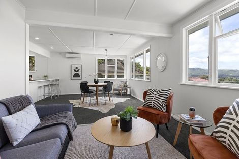 Photo of property in 16 Greer Crescent, Tawa, Wellington, 5028