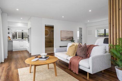 Photo of property in 29 Omokoroa Road, Omokoroa, 3114