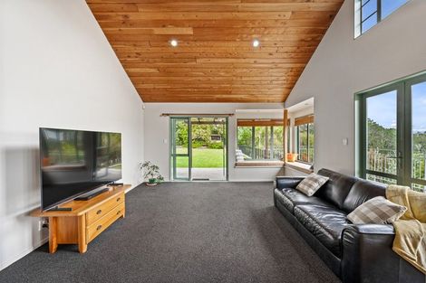 Photo of property in 40 Lonely Track Road, Redvale, Auckland, 0632