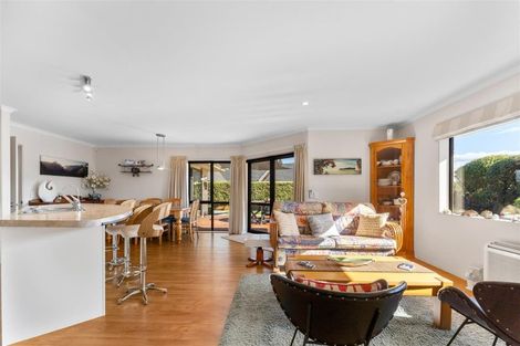 Photo of property in 10 Woodstock Place, Stoke, Nelson, 7011