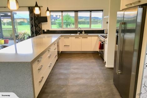 Photo of property in 10 Landsborough Drive, Darfield, 7571