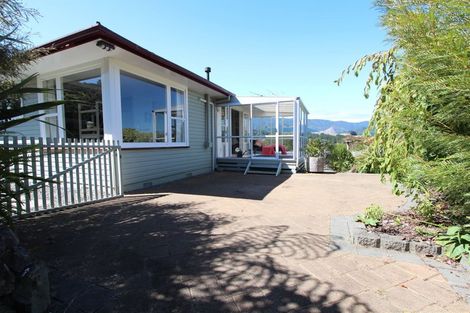 Photo of property in 31 Sunnyview Drive, Brown Owl, Upper Hutt, 5018