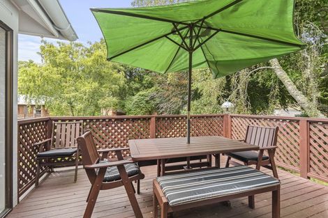 Photo of property in 6a Spencer Place, Merrilands, New Plymouth, 4312