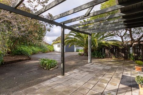 Photo of property in 63 Mazengarb Road, Paraparaumu Beach, Paraparaumu, 5032