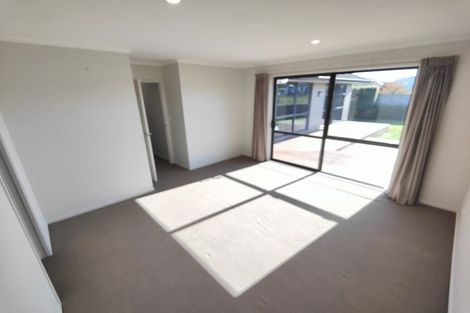 Photo of property in 16 Tennille Street, Flagstaff, Hamilton, 3210