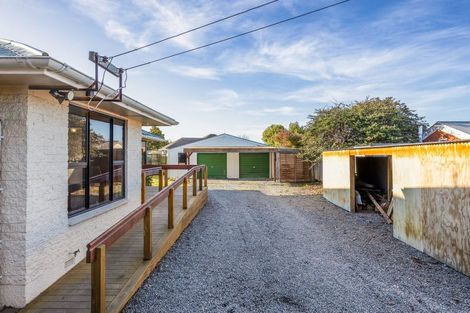 Photo of property in 7 Tenby Place, Avondale, Christchurch, 8061