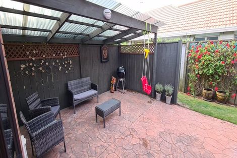 Photo of property in 11 Kotuku Drive, Paraparaumu Beach, Paraparaumu, 5032