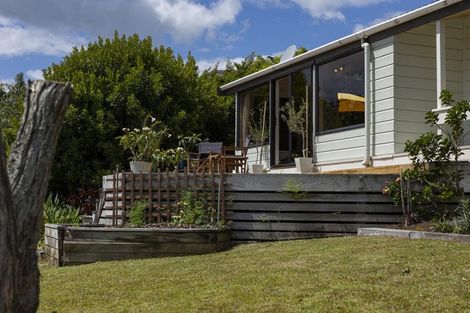 Photo of property in 46 Stratford Drive, Cable Bay, 0420