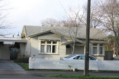 Photo of property in 155a Victoria Avenue, Hokowhitu, Palmerston North, 4410