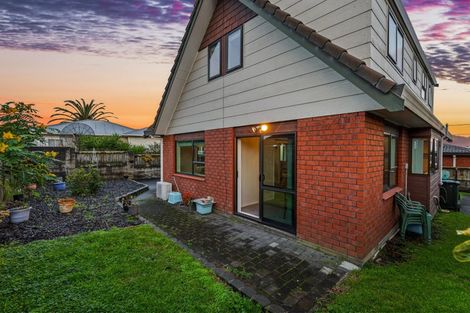 Photo of property in 24b New Windsor Road, Avondale, Auckland, 0600