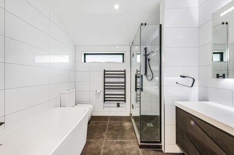 Photo of property in 16 Bella Vista Drive, Gulf Harbour, Whangaparaoa, 0930