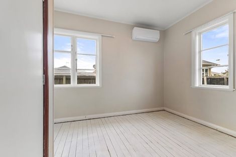 Photo of property in 22 Oram Avenue, New Brighton, Christchurch, 8061