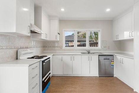 Photo of property in 31 Clevedon Road, Papakura, 2110