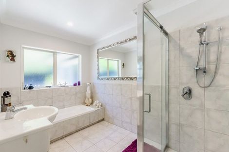 Photo of property in 1 Rifleman Lane, Paraparaumu Beach, Paraparaumu, 5032