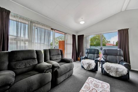Photo of property in 34 Kamahi Avenue, Hawera, 4610