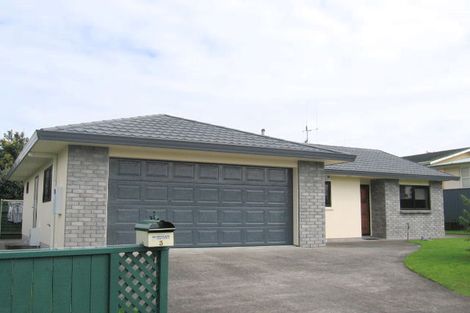 Photo of property in 3 Short Street, Otumoetai, Tauranga, 3110