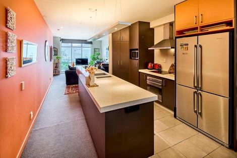 Photo of property in 12 Fallowfield Avenue, Mount Victoria, Wellington, 6011