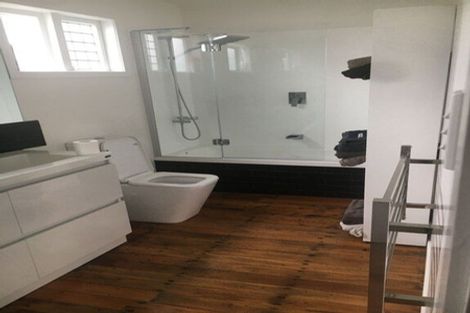 Photo of property in 6 Long Street, Torbay, Auckland, 0630