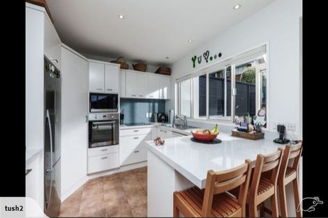 Photo of property in 10 Crestview Place, Browns Bay, Auckland, 0630