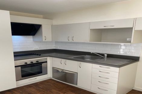 Photo of property in 28/30 Mathesons Road, Phillipstown, Christchurch, 8011