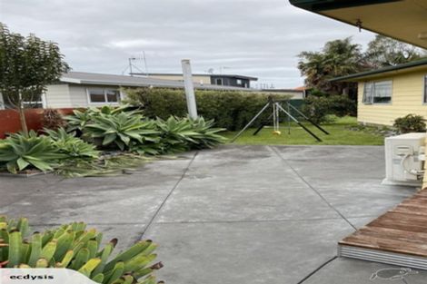 Photo of property in 48 Anderson Road, Taradale, Napier, 4112