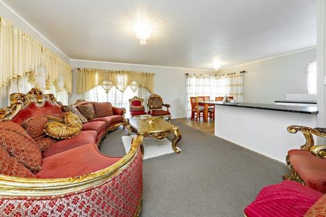 Photo of property in 81 John Walker Drive, Manurewa, Auckland, 2102