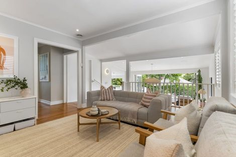 Photo of property in 15 Albert Road, Devonport, Auckland, 0624