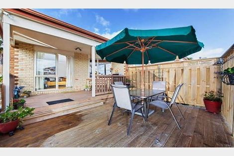 Photo of property in 31 Roy Maloney Drive, Henderson, Auckland, 0612