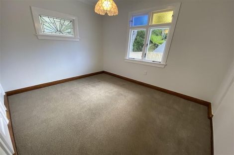 Photo of property in 36 Rangatira Road, Birkenhead, Auckland, 0626