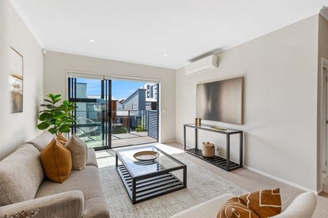 Photo of property in 11 Danga Lane, Hobsonville, Auckland, 0616