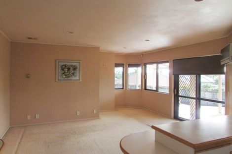 Photo of property in 6 Jim Rhind Place, Pahurehure, Papakura, 2113