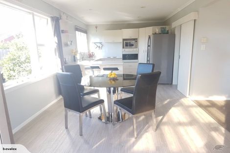 Photo of property in 9 Aztec Place, Redwood, Christchurch, 8051