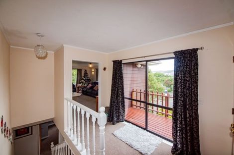 Photo of property in 75 Halswater Drive, Churton Park, Wellington, 6037