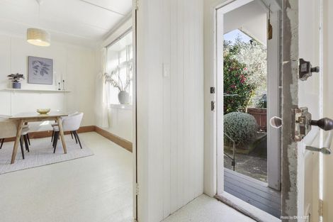 Photo of property in 354 The Parade, Island Bay, Wellington, 6023