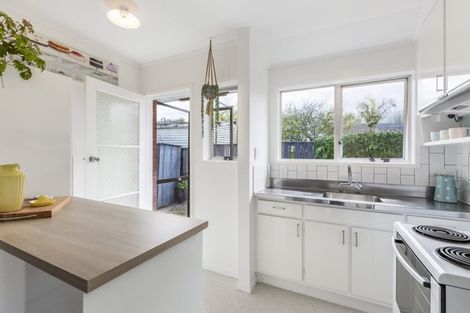 Photo of property in 5/1 Ribblesdale Road, Henderson, Auckland, 0612