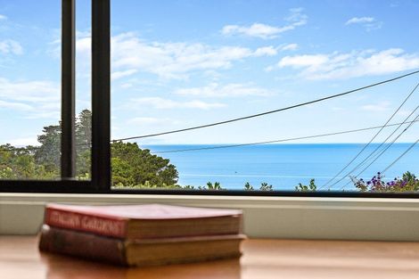 Photo of property in 8 Spray Crescent, Leigh, 0985