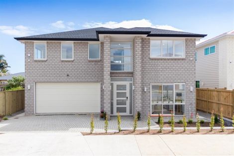Photo of property in 70 Donegal Park Drive, Flat Bush, Auckland, 2019