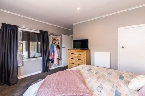 Photo of property in 19 Runuku Grove, Turangi, 3334