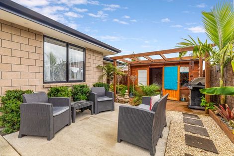 Photo of property in 22 Colombo Road, Waiuku, 2123