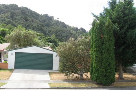 Photo of property in 4 Tulsa Grove, Totara Park, Upper Hutt, 5018