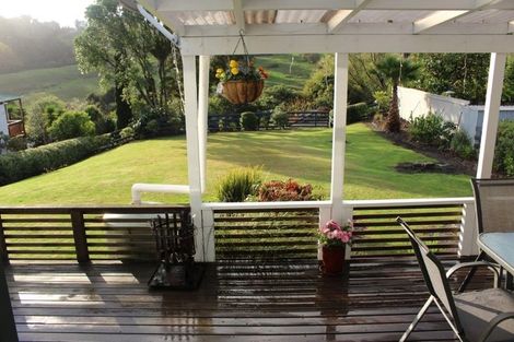 Photo of property in 9 Whaka Street, Maungaturoto, 0520