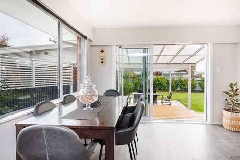 Photo of property in 48 Ruawai Road, Feilding, 4702